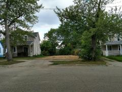 74 Oak St